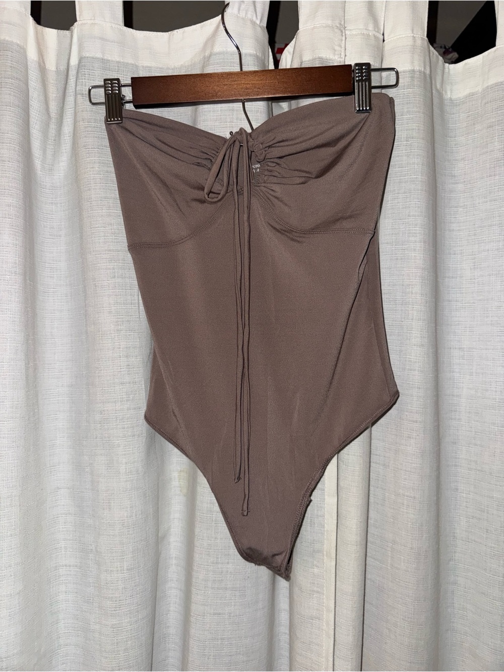 Abercrombie & Fitch Soft Collection Strapless or Halter Ruched Bodysuit – Taupe